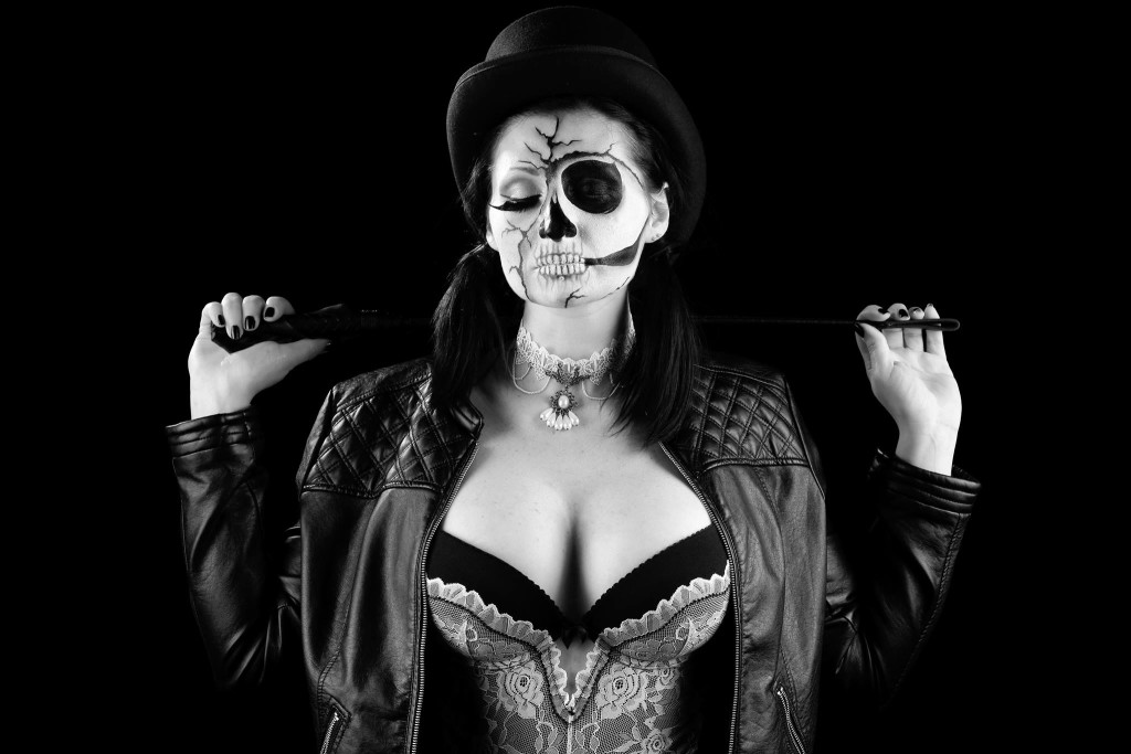 Debora Gentile in Sexy Skull Doll. Fotografia di Michele Trecate, make up: Valentina Gobbato.